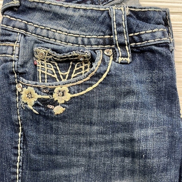 Vigoss The New York Capri Mid Rise Size 1/2 - Picture 15 of 16